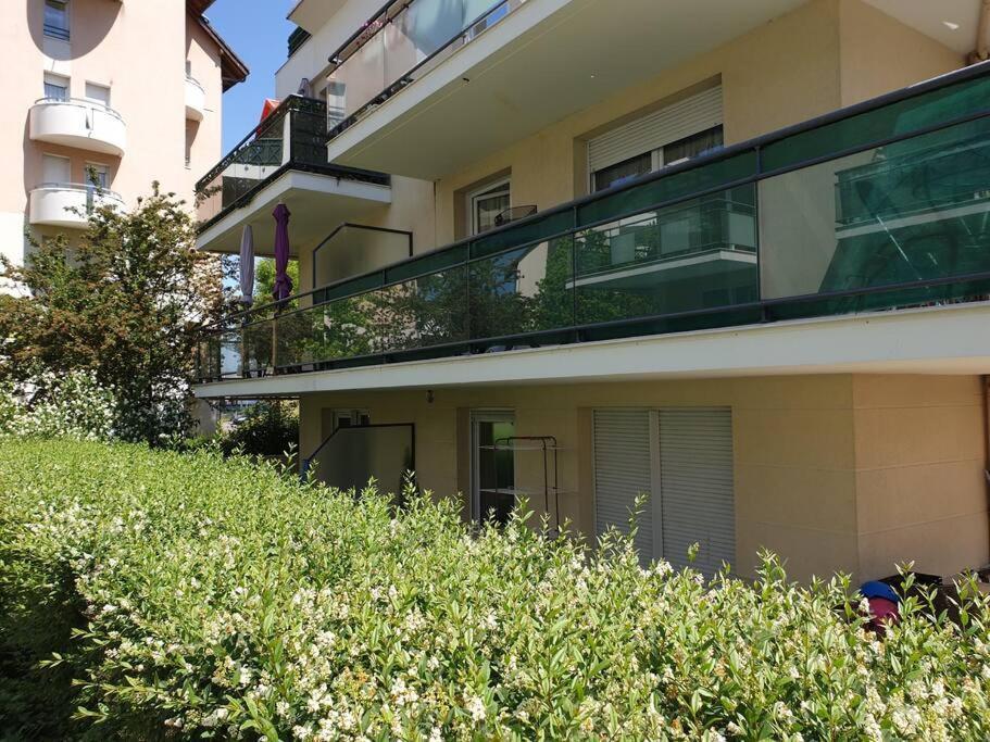 62 M2 Rez De Jardin, Terrasse , 6 Lits Et Parking Apartment Annecy Exterior photo